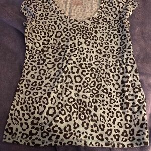 Green cheeta shirt